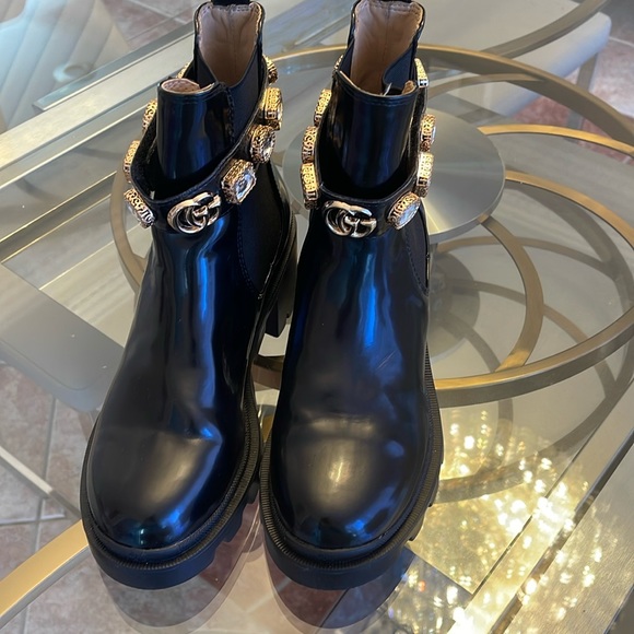 LEATHER GG ANKLE BOOT WITH BELT rhinestones - Picture 2 of 7